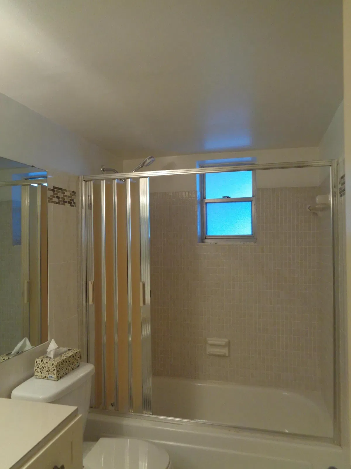 Unit 209 photo 4
