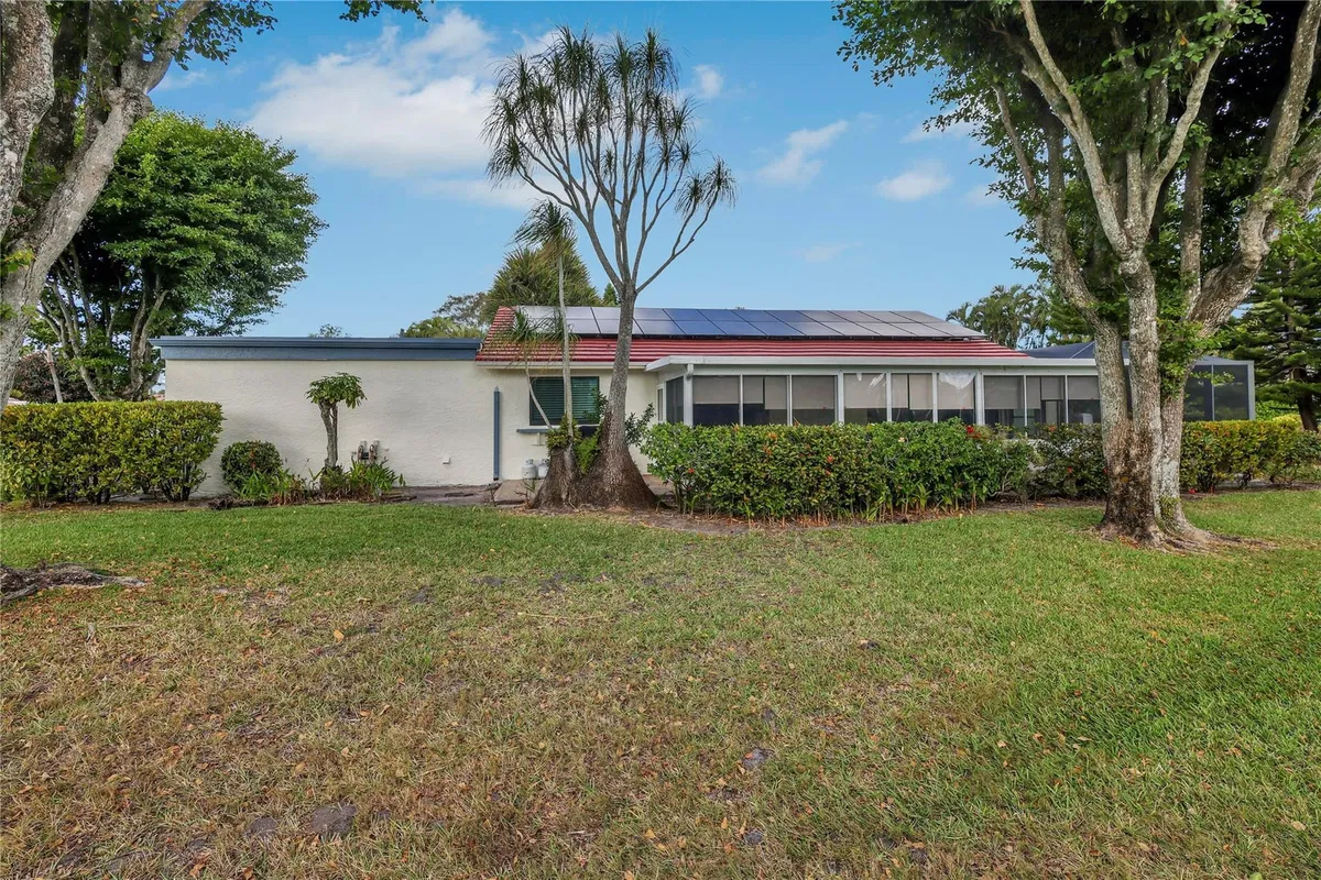 Residence photo 25