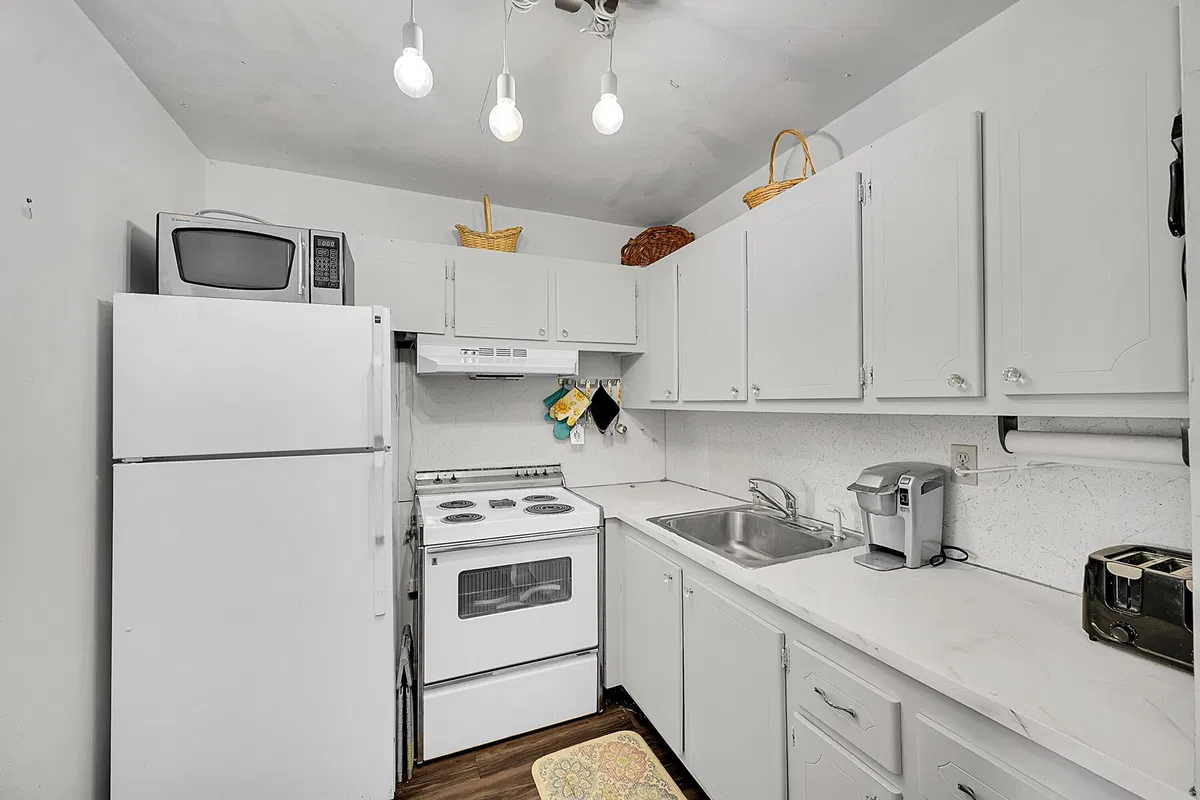 Residence photo 4