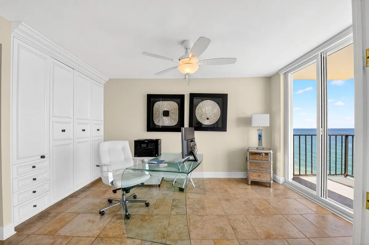 Unit 5020 photo 16