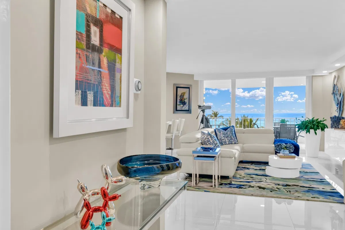 550 S Ocean Boca Unit 605