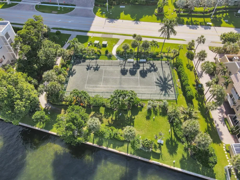 550 S Ocean Boca Unit 605 photo 34