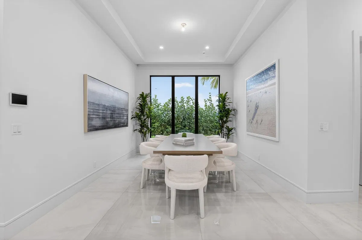 Residence photo 19