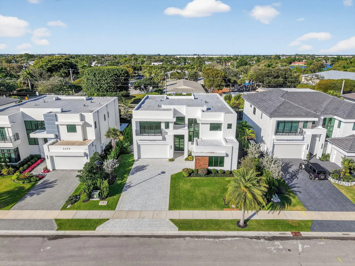 Residence photo 61