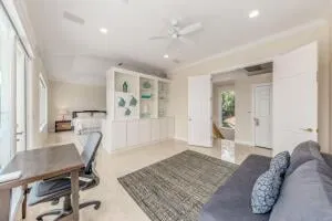 Residence photo 49