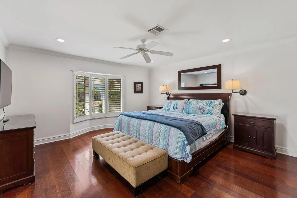 Residence photo 16
