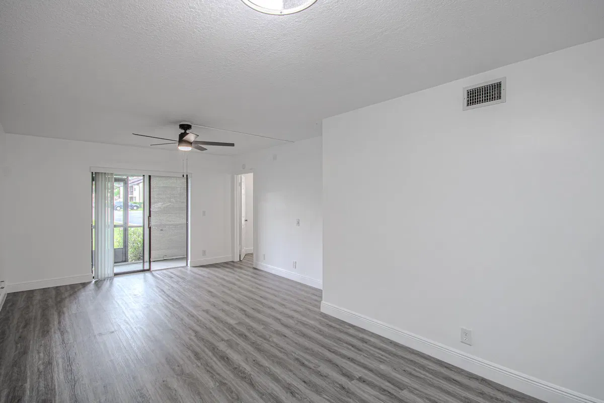  Unit 102 photo 16