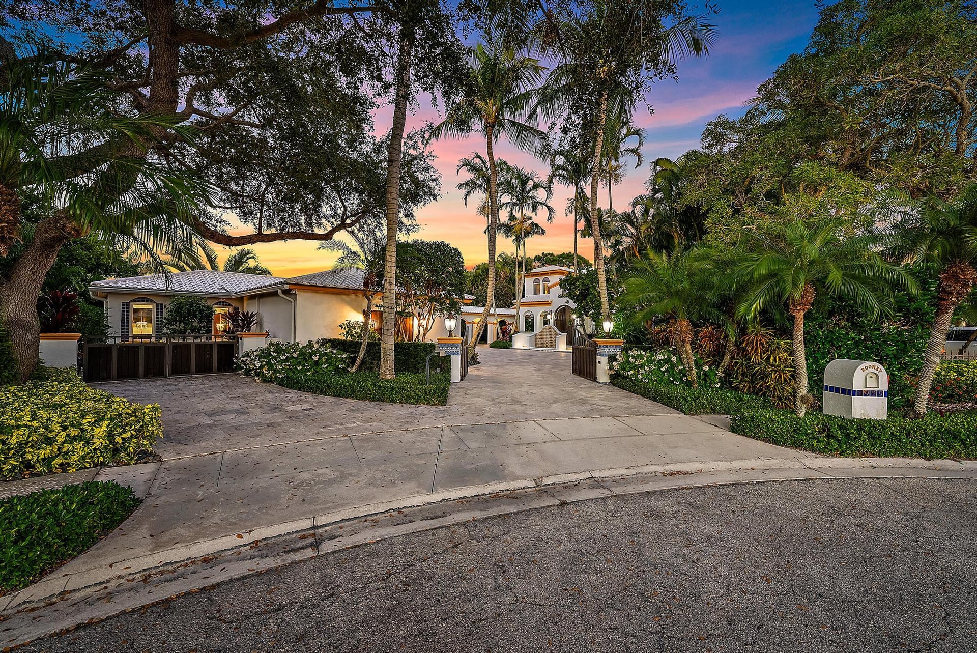 Admirals Cove Residence photo 13