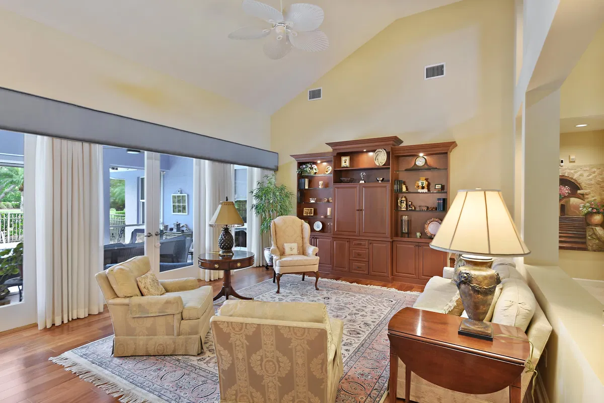 Willoughby Golf Club Residence photo 10