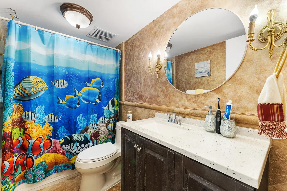 Palm Beach House Unit 605 photo 13