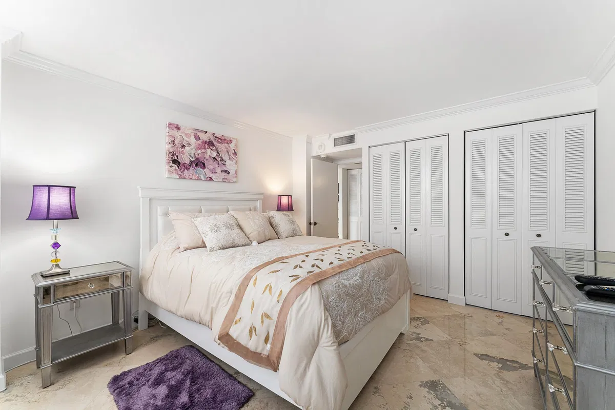 Palm Beach House Unit 605 photo 13