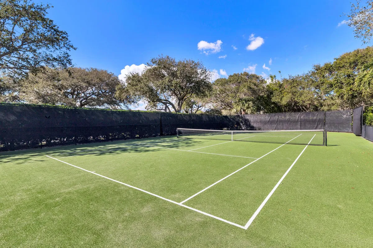 Jupiter Hills Residence photo 40