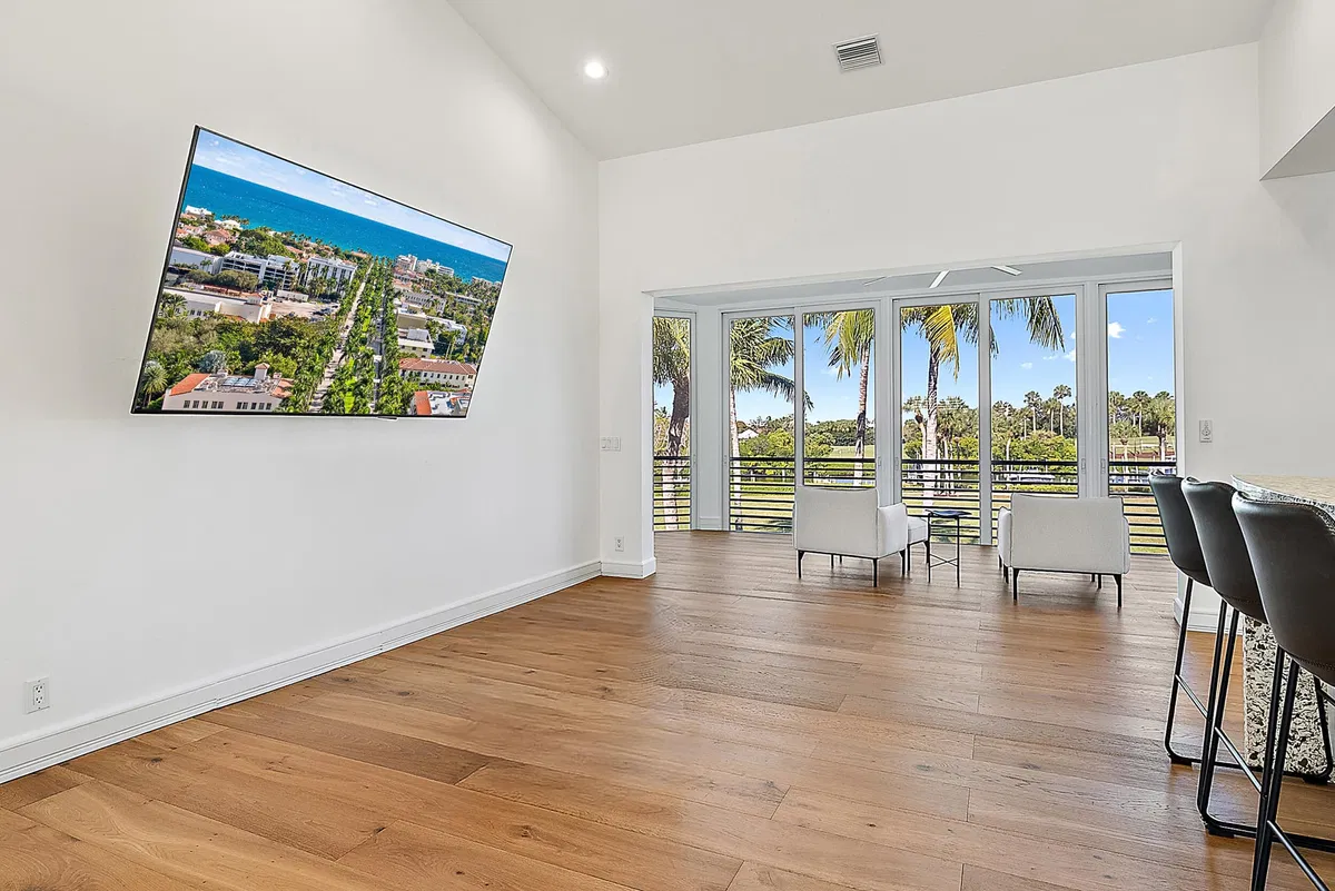 Admirals Cove Residence photo 4