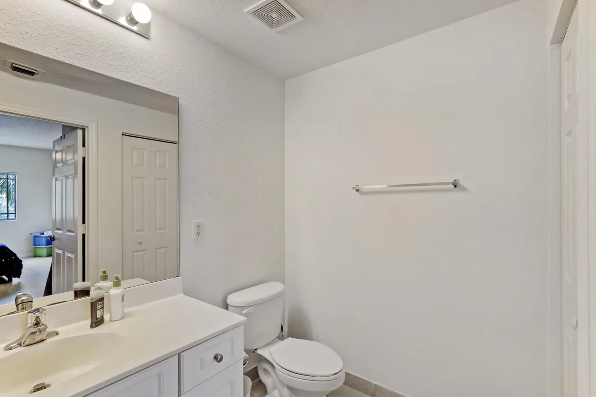  Unit 301 photo 19