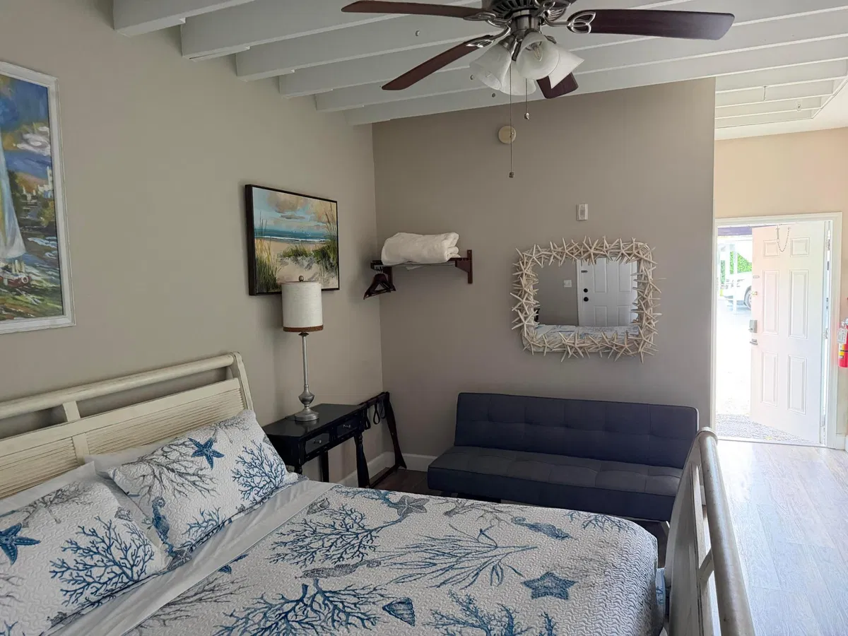 Residence photo 16