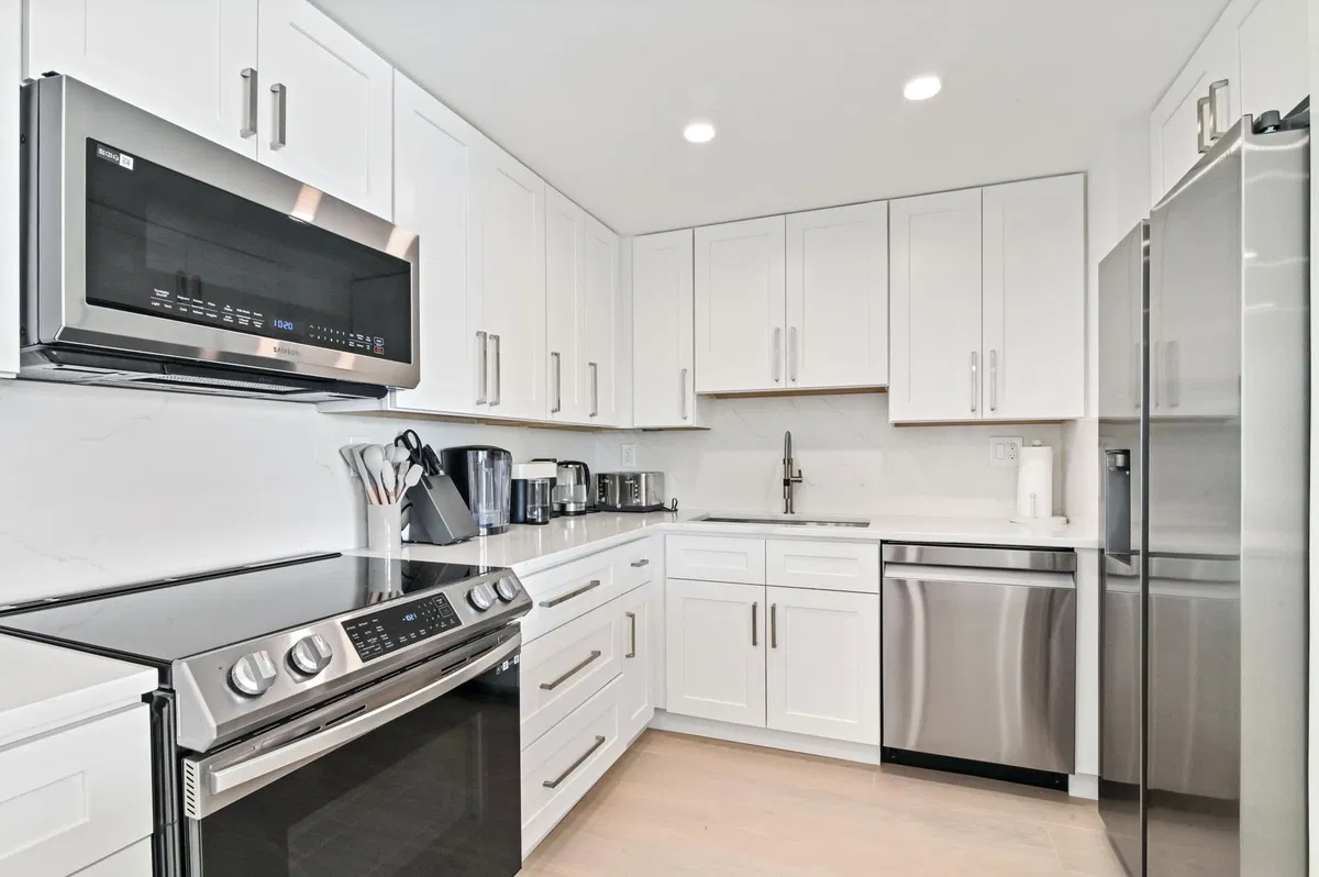 2600 N Flagler Unit 210 photo 7