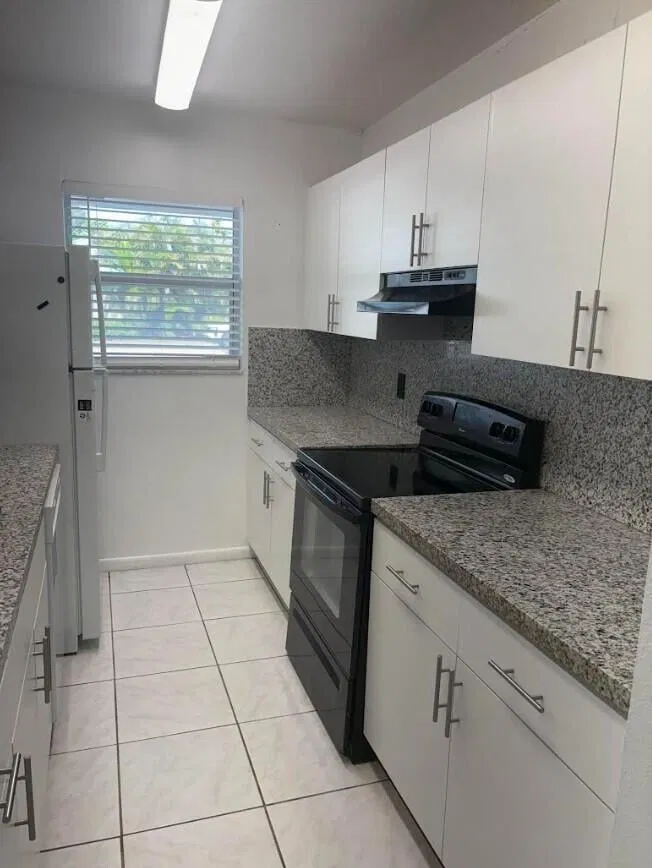 Residence photo 4