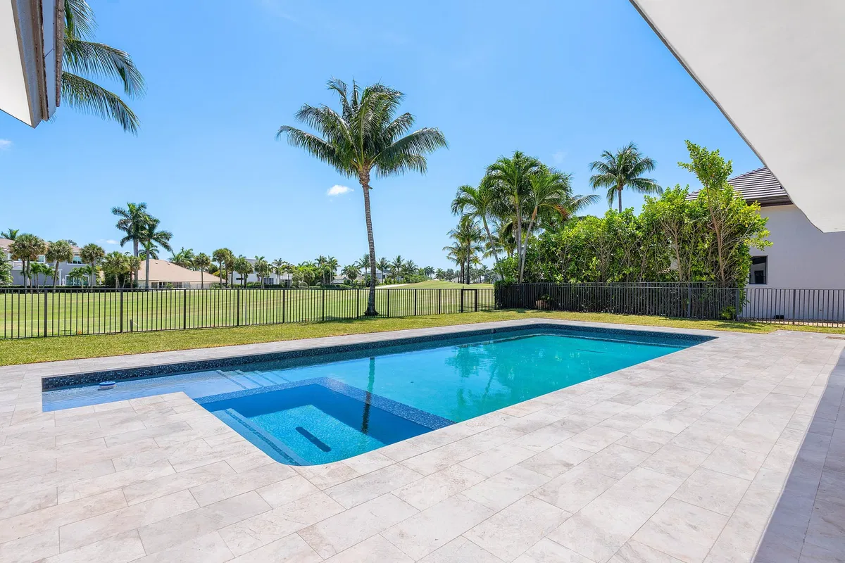 St. Andrews Country Club Residence photo 22