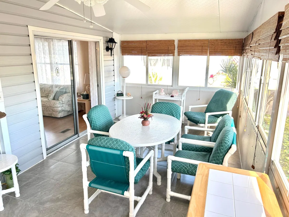 Residence photo 28