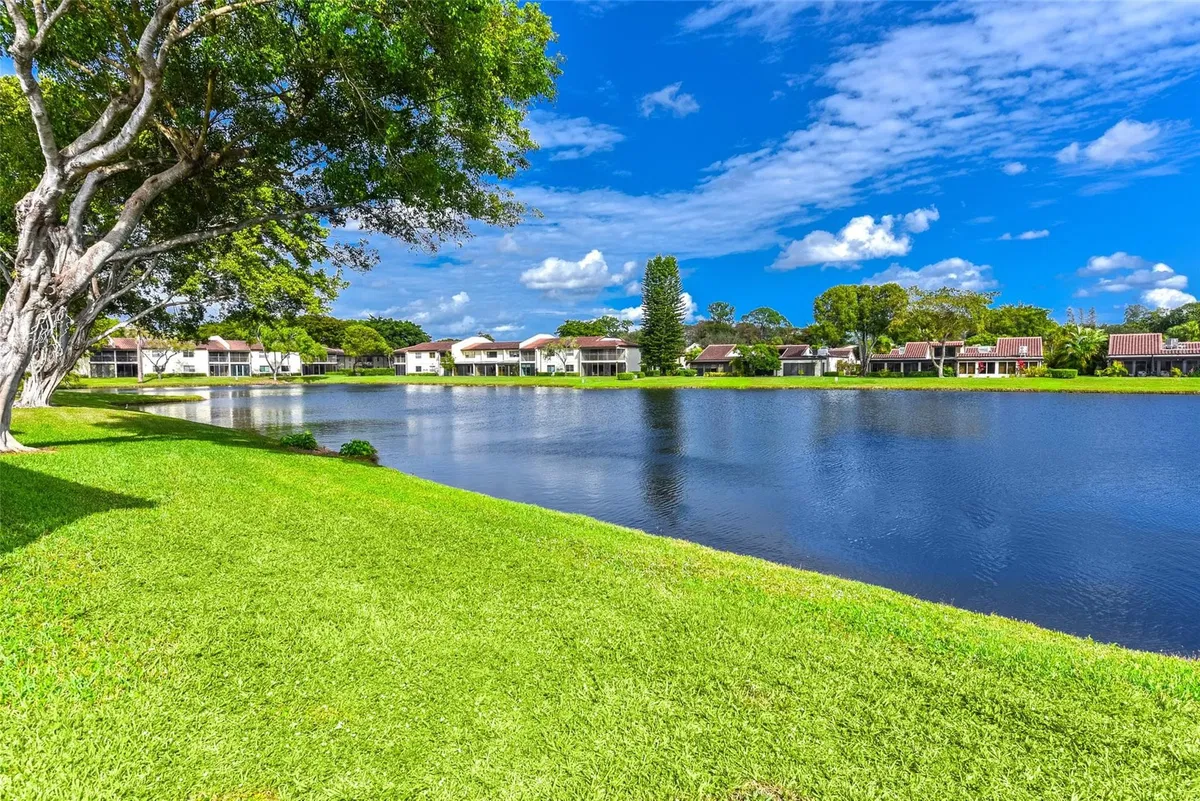 Boca Lago Country Club Homes Unit L photo 4