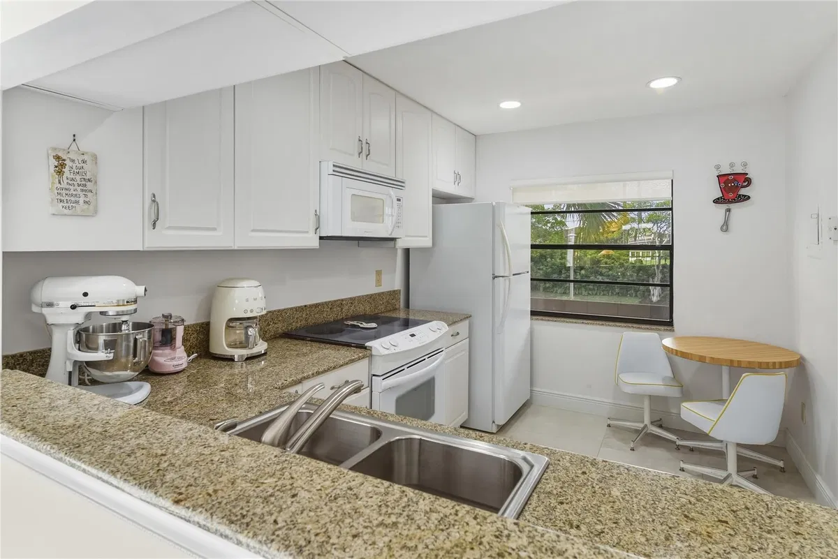 Boca Lago Country Club Homes Unit L photo 19