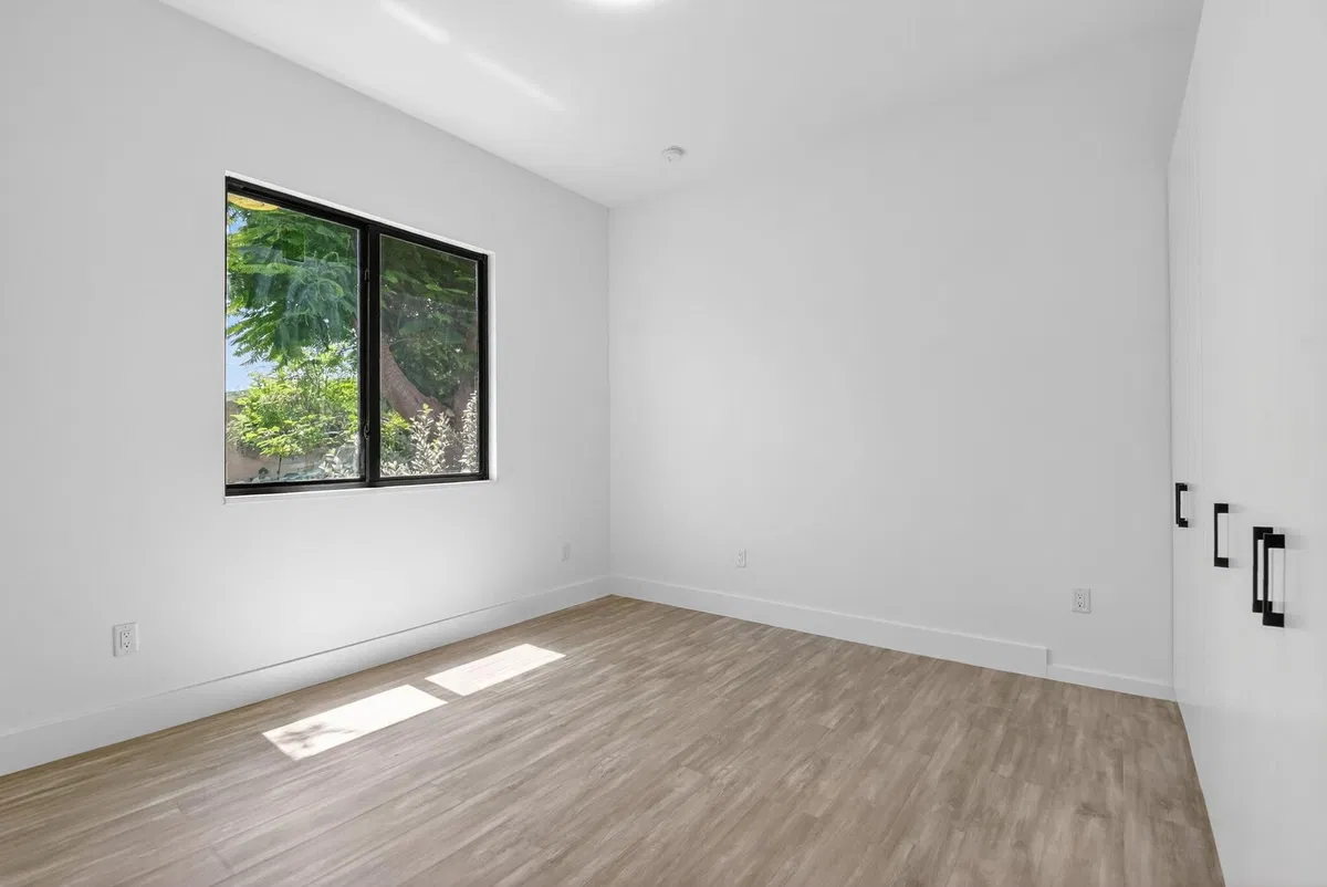 Residence photo 34