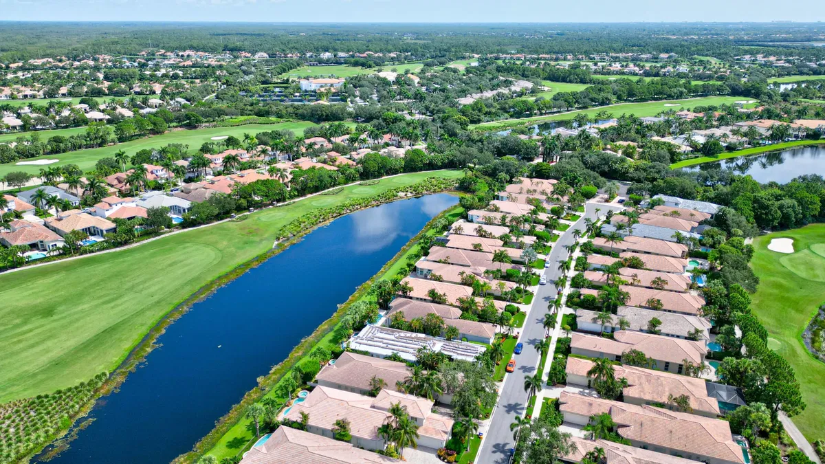 Mirasol Country Club Residence photo 13