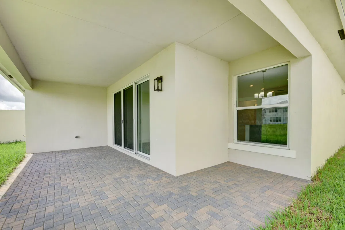 Residence photo 34