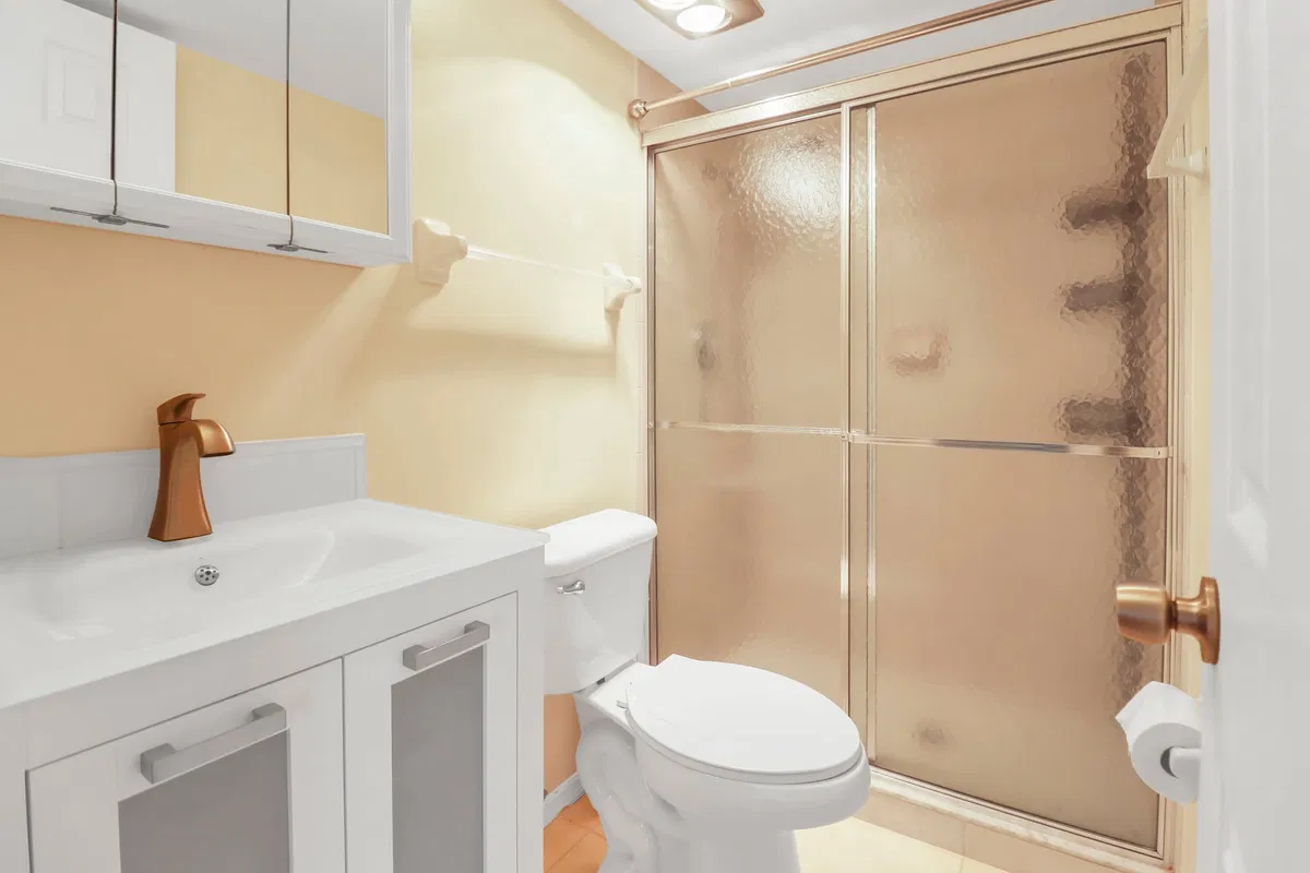  Unit 204 photo 7