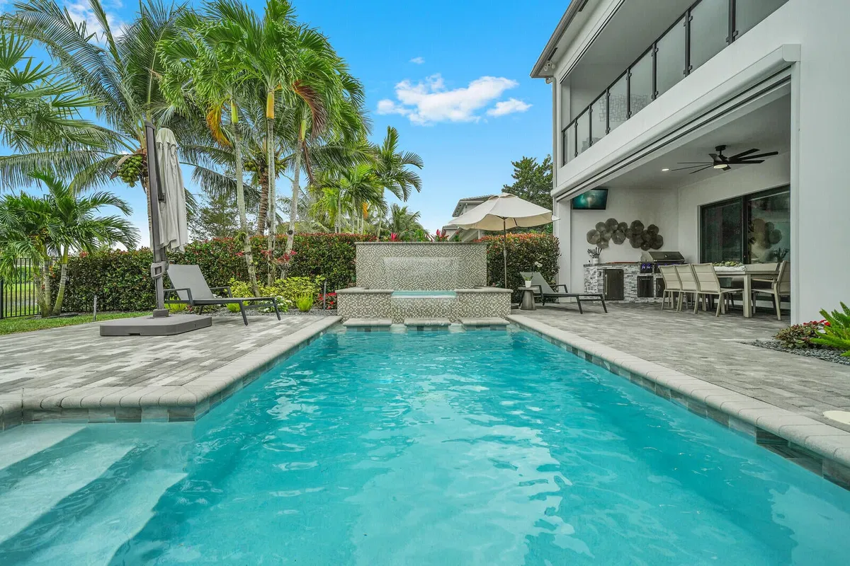 Lotus Palm Boca Raton Residence