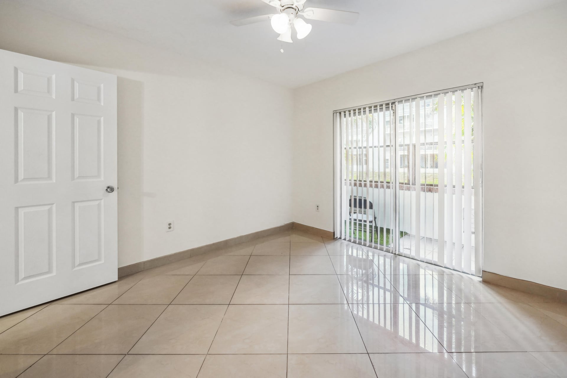 Unit 106 photo 10