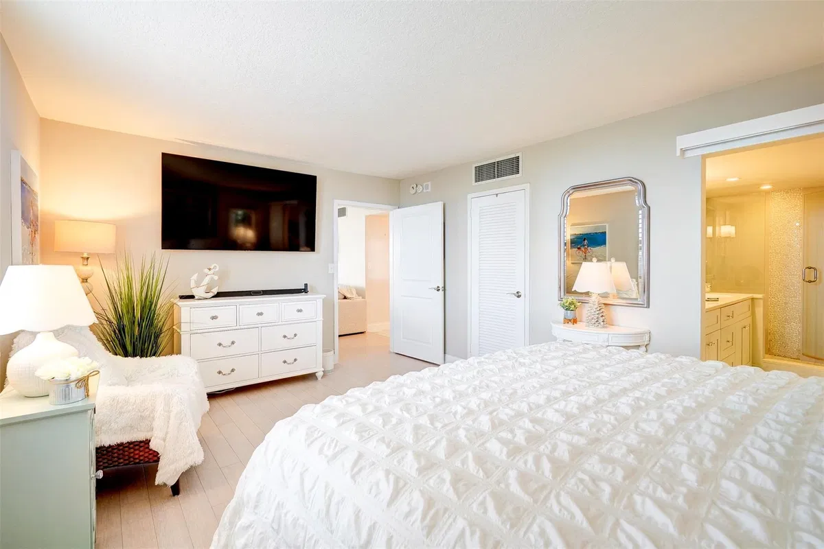 Singer Island Unit B2a photo 10