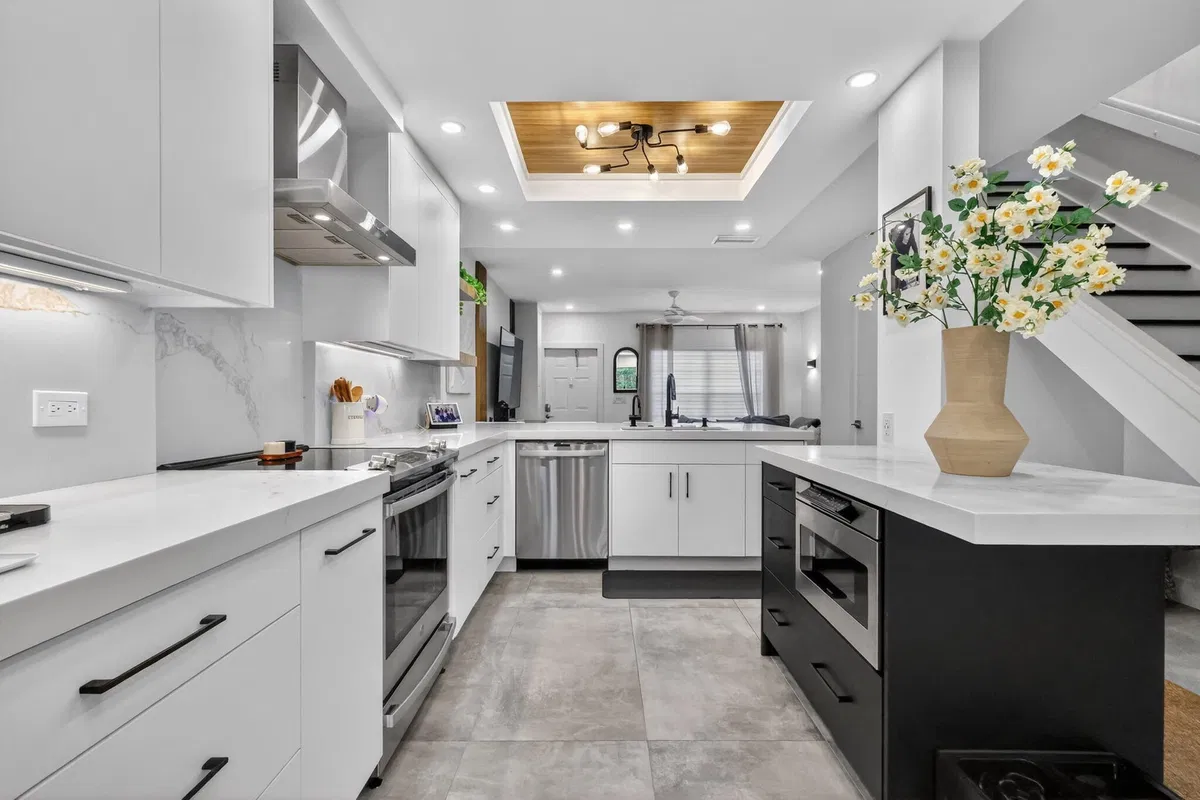 Palm Trail Delray Beach Residence photo 10