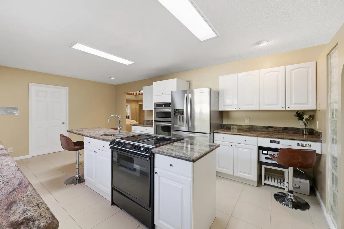  Residence photo 19
