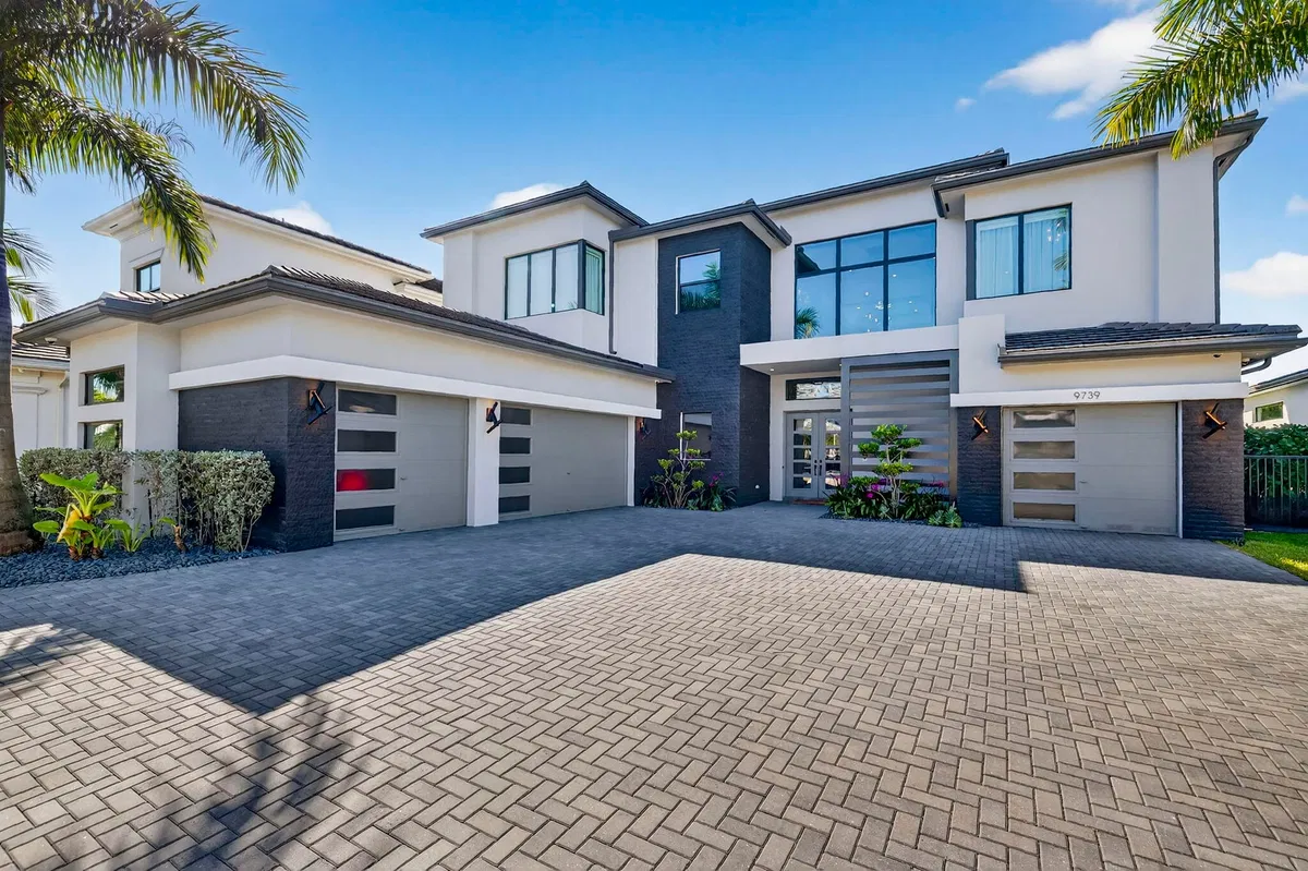 Boca Bridges Residence