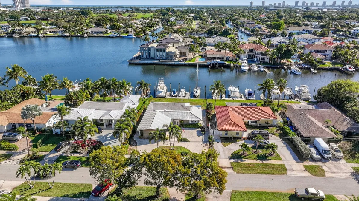 Village of North Palm Beach Residence photo 10