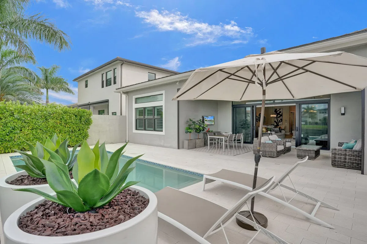 Boca Bridges Residence