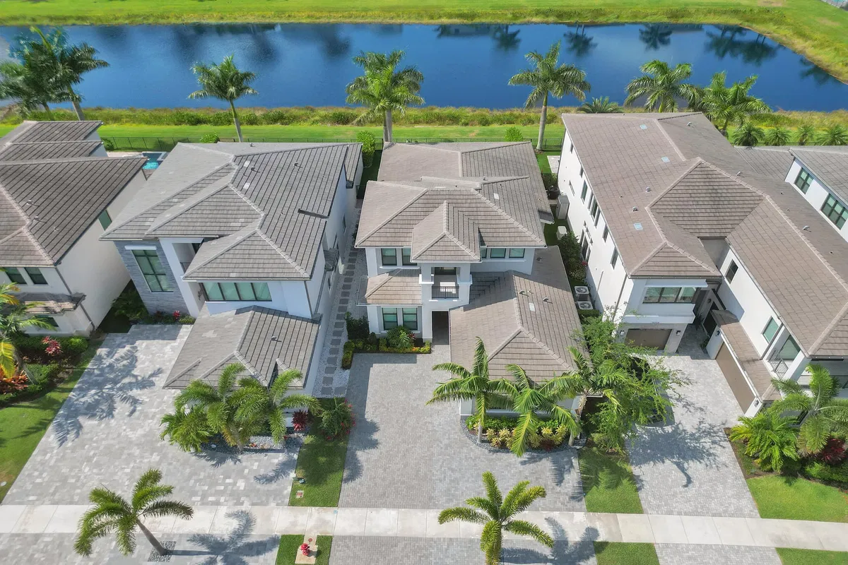 Boca Bridges Residence photo 97