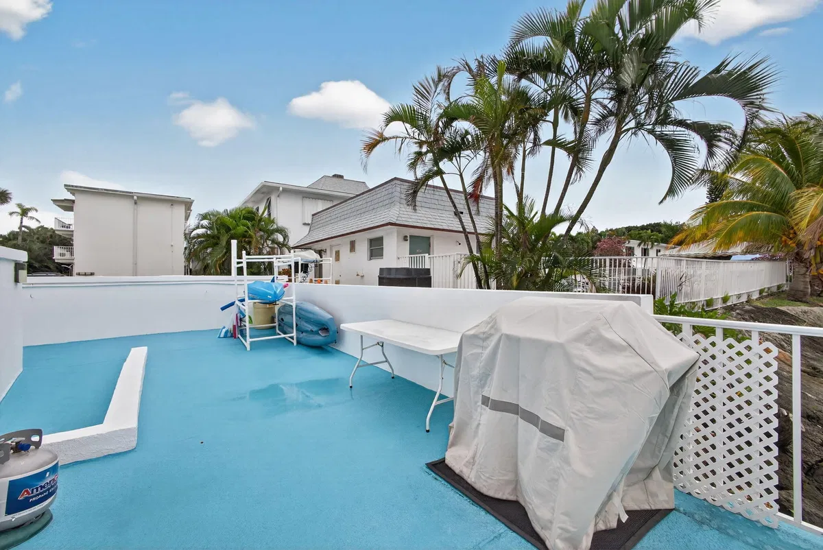 4001 S Ocean South Palm Beach Unit 315 photo 22