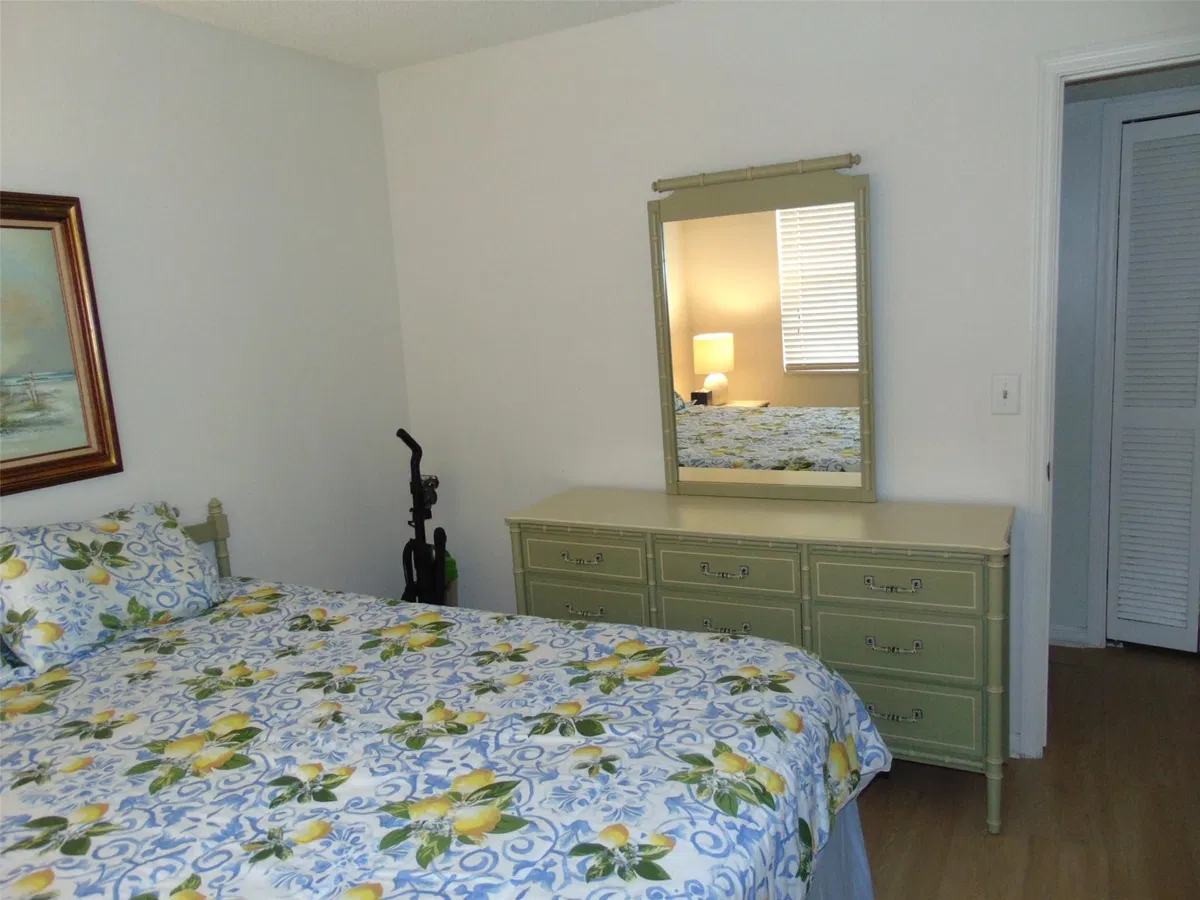  Unit 313 photo 28
