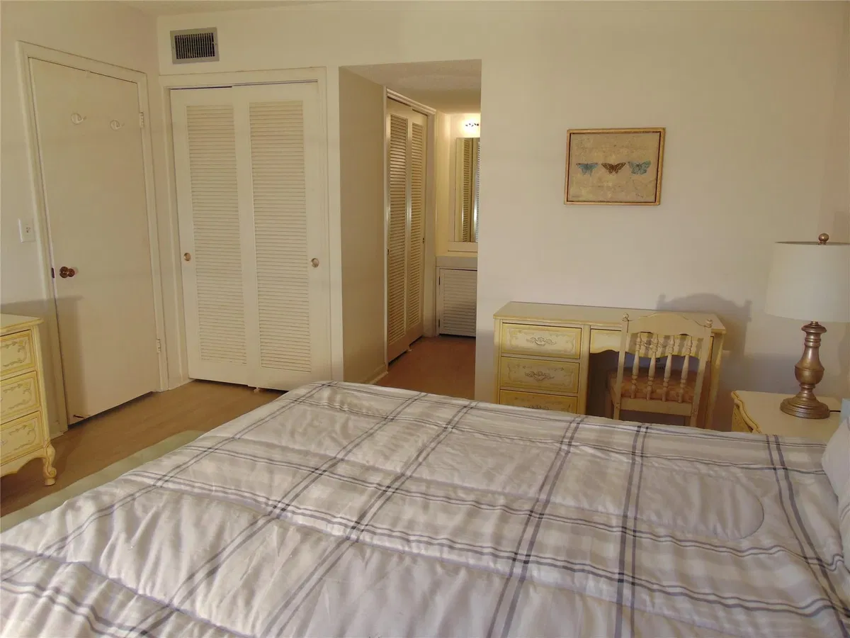  Unit 313 photo 37