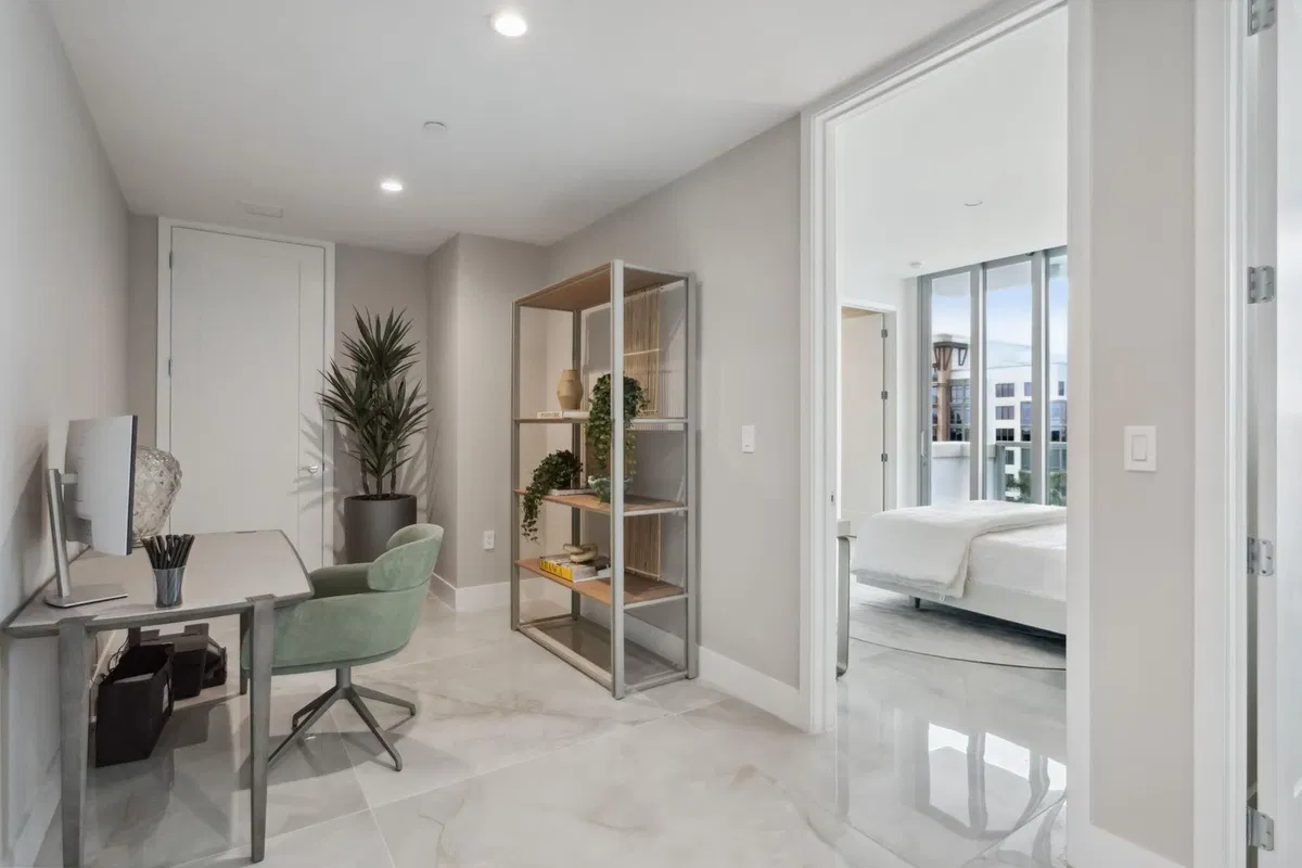 Royal Palm Residences Boca Raton Unit 605 photo 25