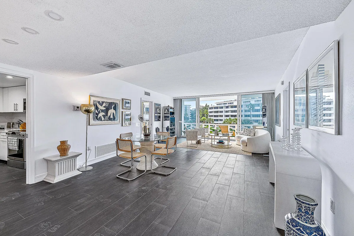 2760 S Ocean Palm Beach Unit 310 photo 7