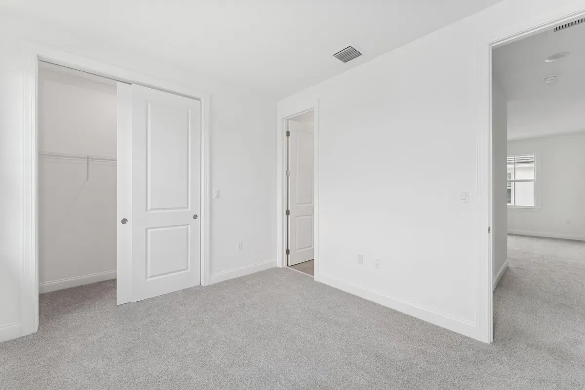 Unit 29 photo 34