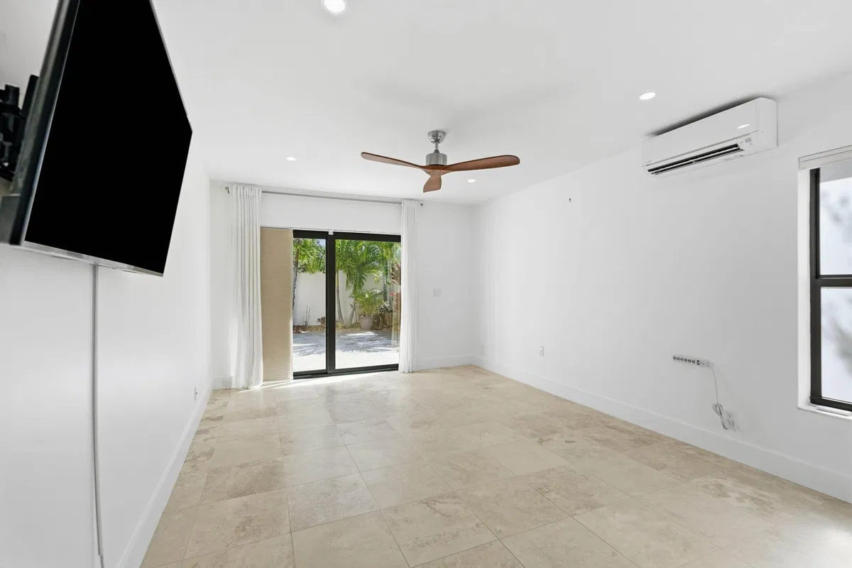  Residence photo 13
