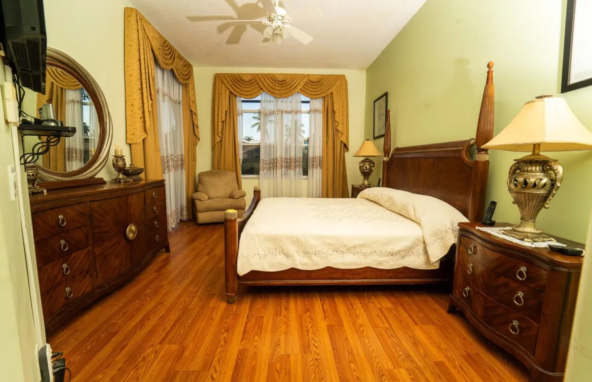 Residence photo 7