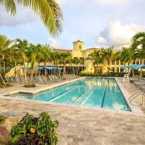 Woodfield Country Club Residence photo 25