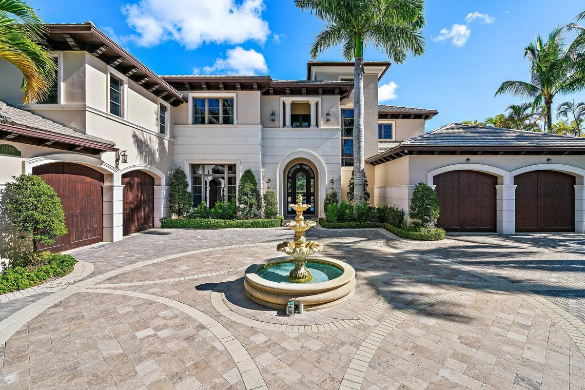 Old Palm Golf Club Residence