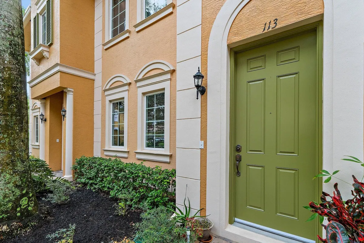 Canterbury Place Residence photo 10