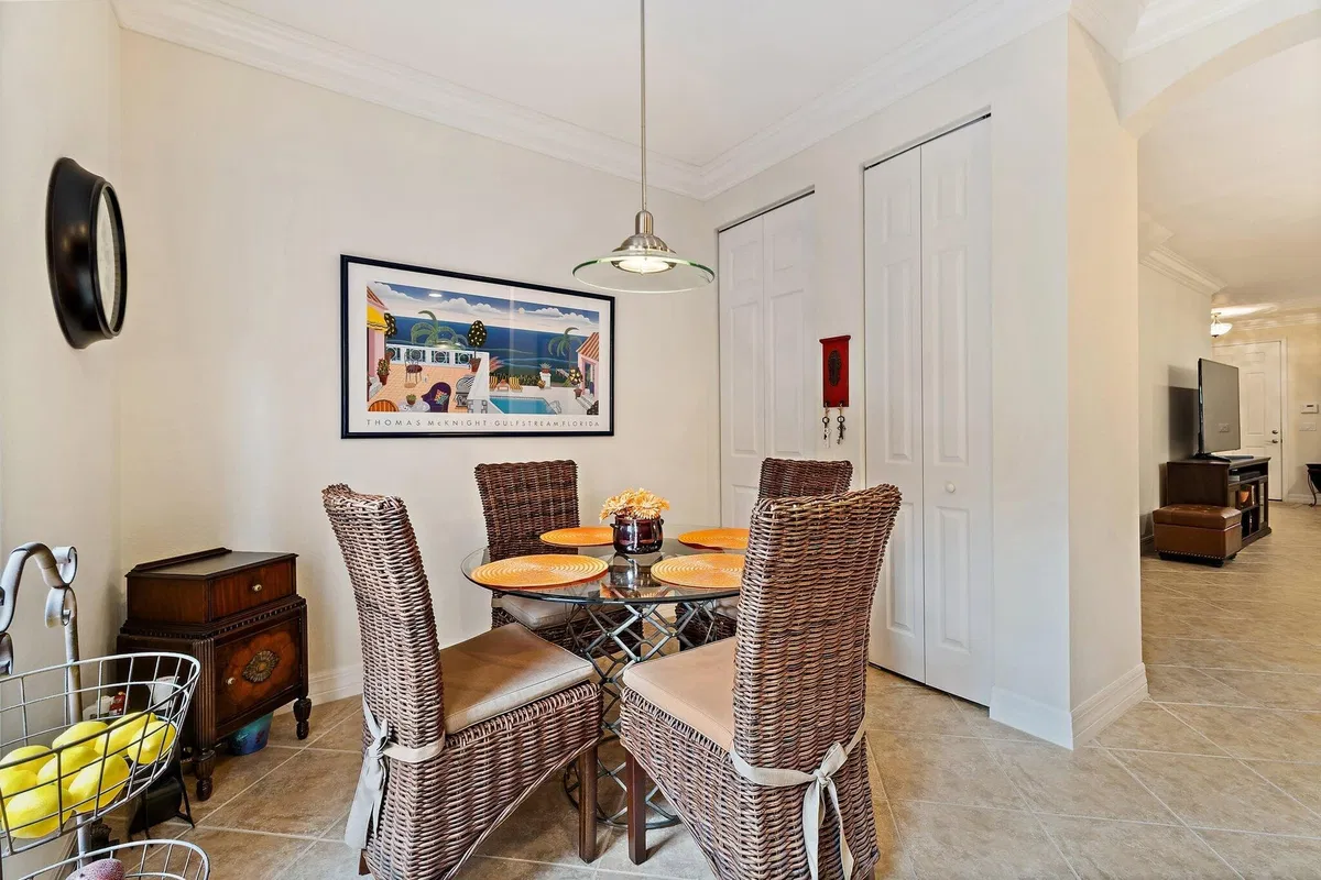 Canterbury Place Residence photo 22